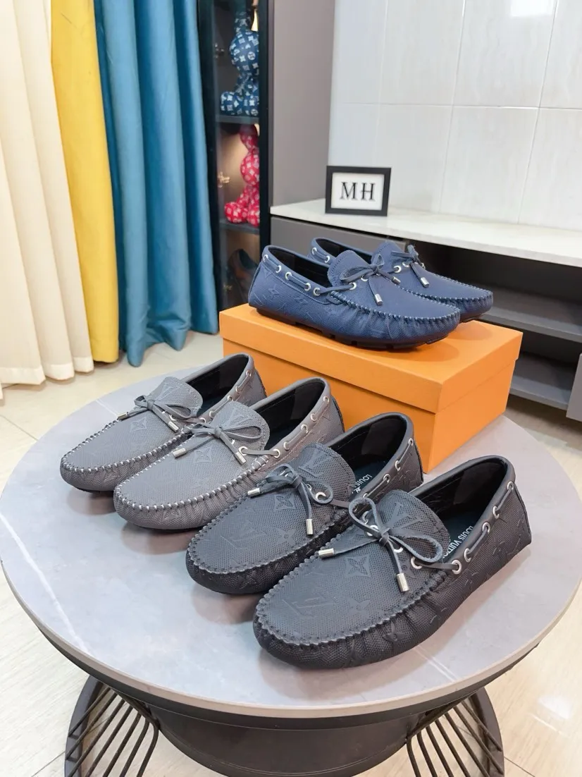 Men's men's shoes💰400🌹🌹[LV Louis Vuitton] New men's beanie shoes💝💝.. Top-grade imported cowhide embossed➕Comfortable leather lining. It is extremely skin-friendly and comfortable, feels very delicate, and the shape is very correct! Perfectly reflects the three-dimensional sense, code number: 38-44